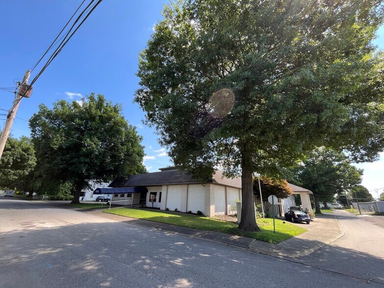 More Photos Of 110 B St, Saint Albans Funeral Home For Sale