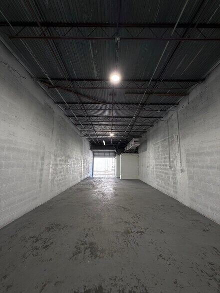 More Photos Of 1360 SW 8th St, Pompano Beach Warehouse For Lease