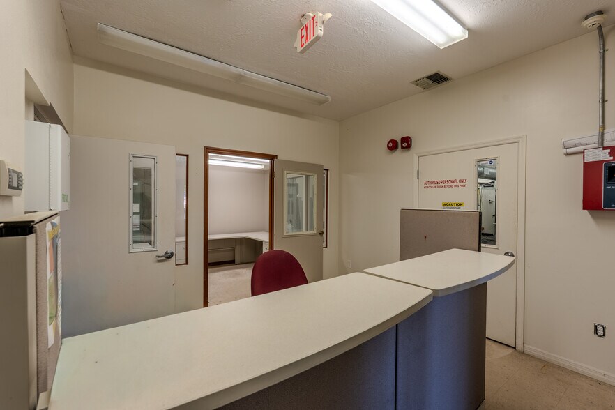 More Photos Of 20804 W Pennsylvania Ave, Dunnellon Freestanding For Lease