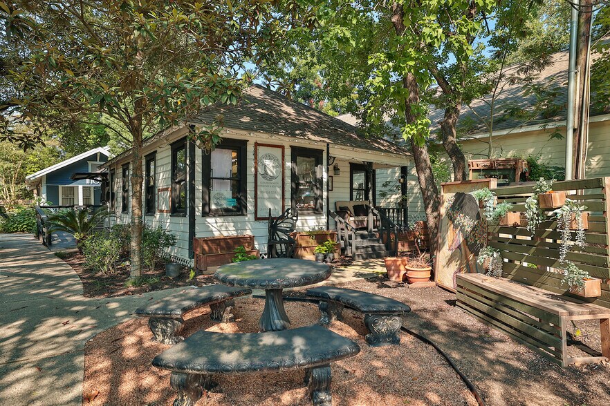 More Photos Of , Spring General Retail For Sale