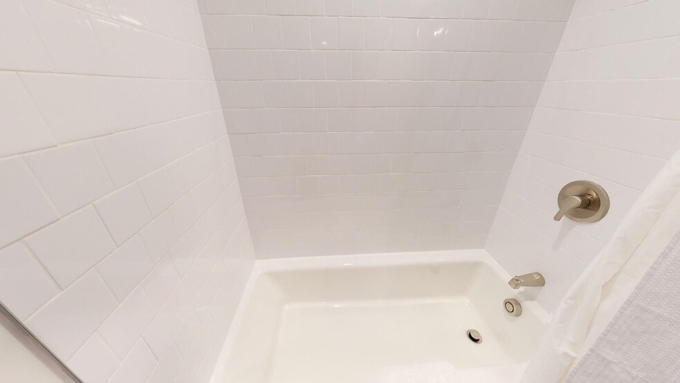 More Photos Of 45 Brighton Ave, Allston Apartments For Lease