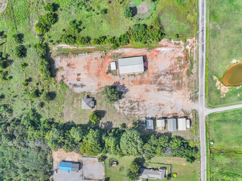 More Photos Of 10910 N County Road 3010, Lindsay Warehouse For Sale