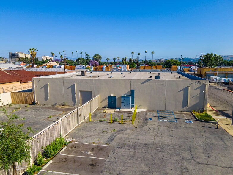 More Photos Of 538 W Monterey Ave, Pomona Distribution For Lease
