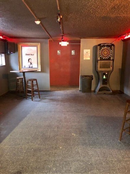 More Photos Of 256 Allen St, Buffalo Bar For Sale