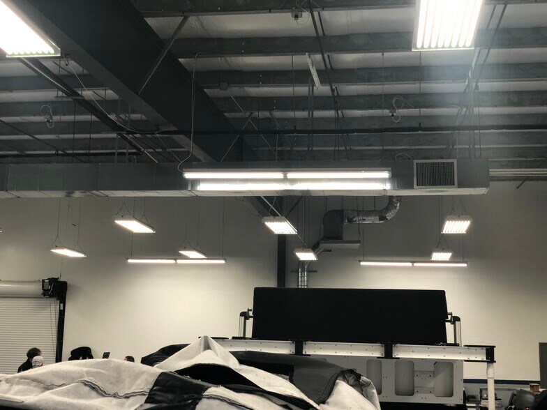 More Photos Of 114 Venture Dr, Pataskala Warehouse For Lease