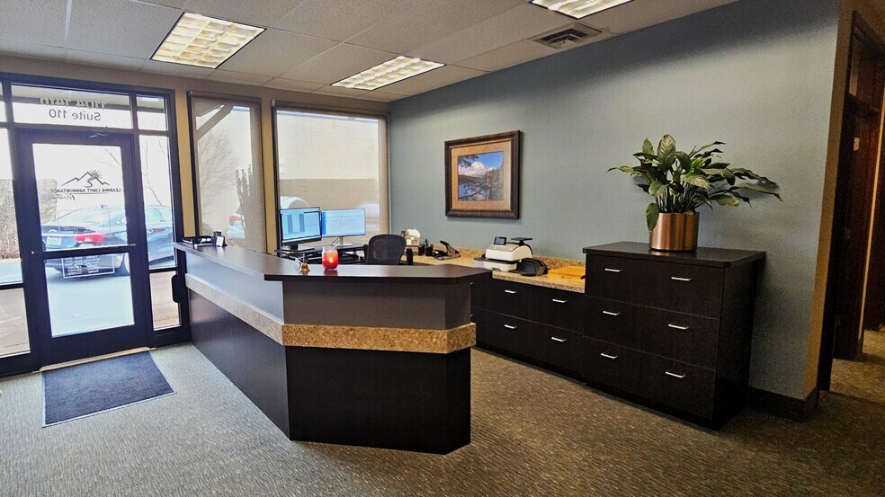More Photos Of 1104 14th Ave, Longview Office For Lease