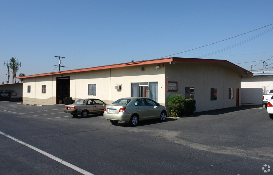 More Photos Of 992 W 9th St, Upland Warehouse For Lease