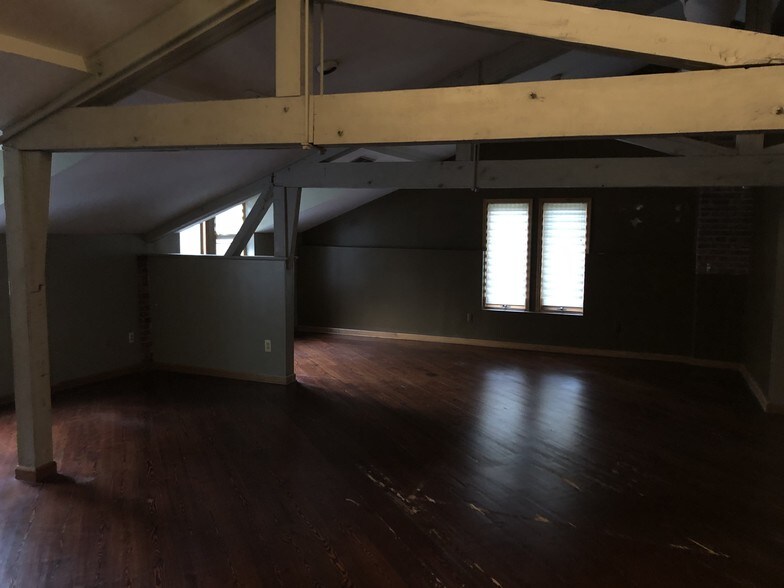 More Photos Of 178 Main Rd, Montville Flex For Lease