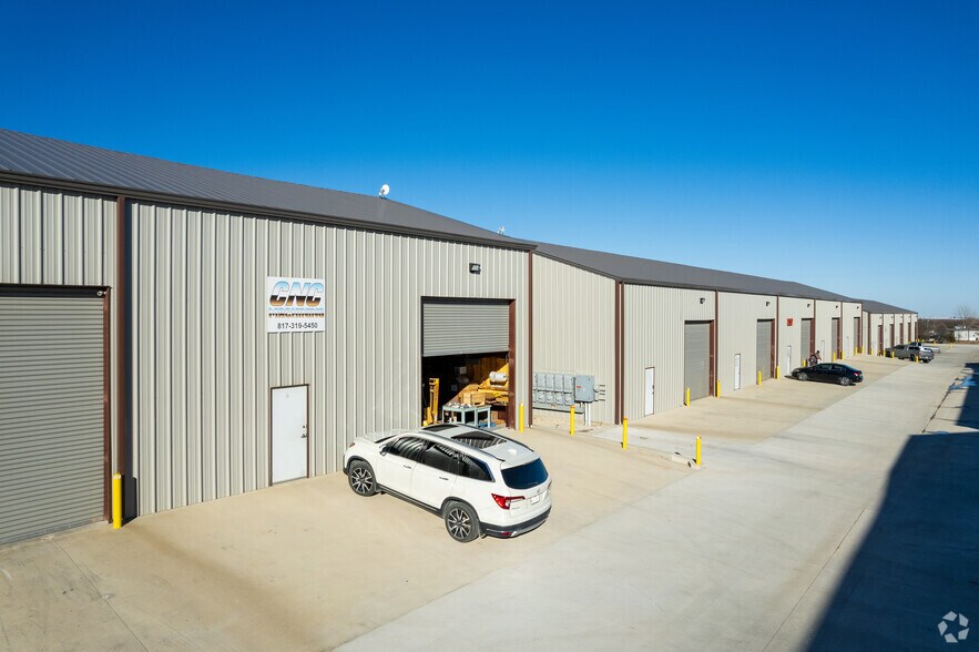 More Photos Of 435 County Road 4841, Haslet Industrial For Lease