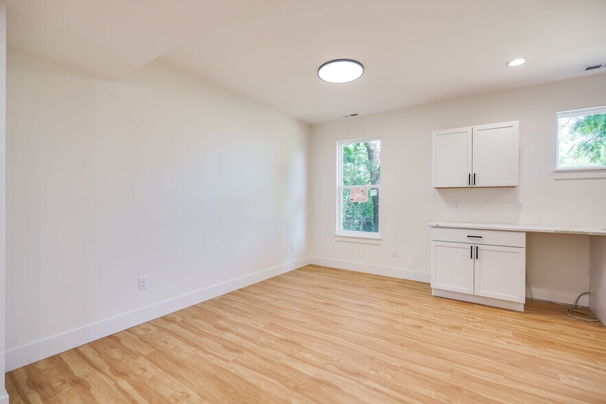 More Photos Of , Dayton Unknown For Sale