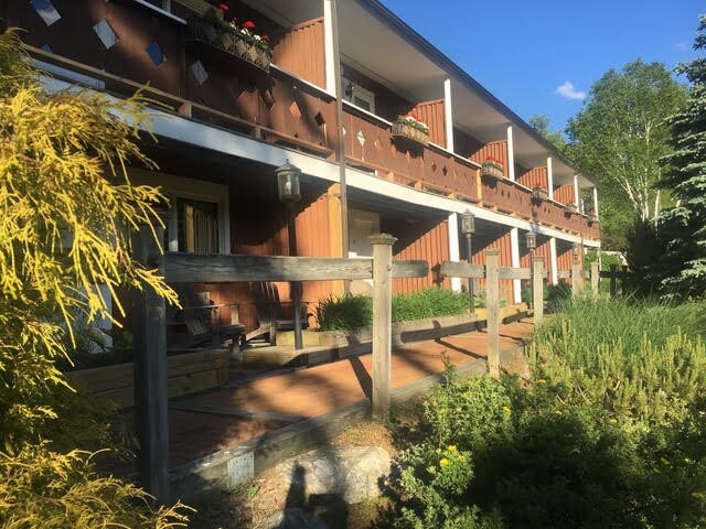 More Photos Of 3290 Ma-23, Hillsdale Hotel For Sale