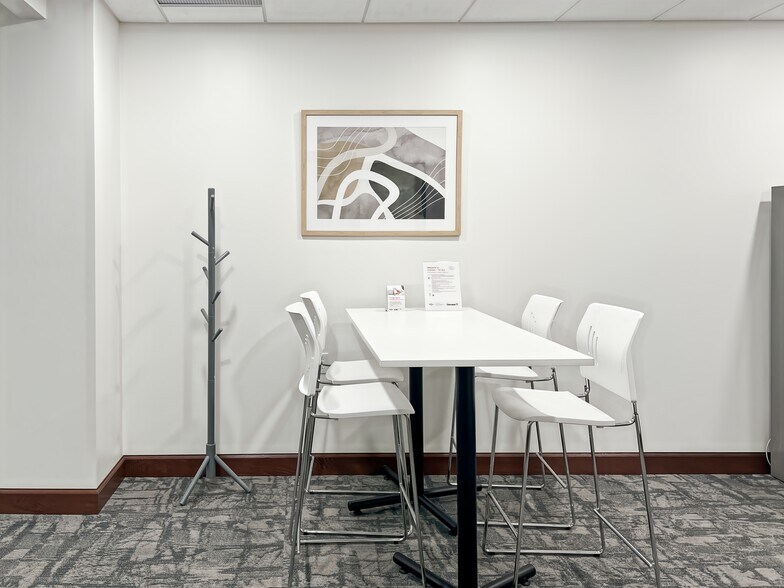 More Photos Of 100 7th Ave, Chardon Coworking Space