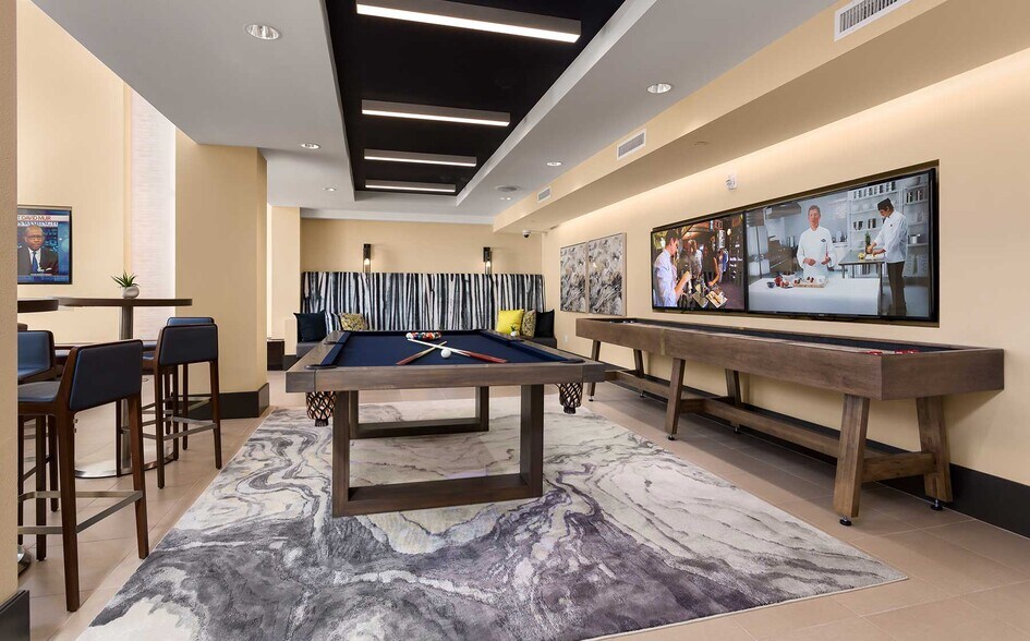 More Photos Of 7400 Center Ave, Huntington Beach Apartments For Lease