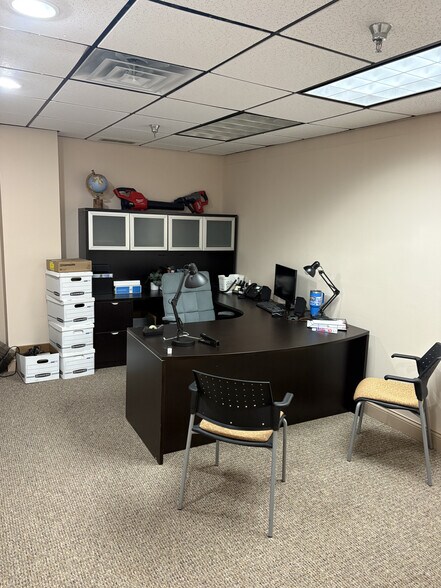 More Photos Of 2109 Parkway Dr, Saint Peters Industrial For Lease
