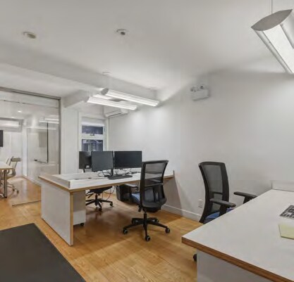More Photos Of 127 John St, Toronto Office For Lease