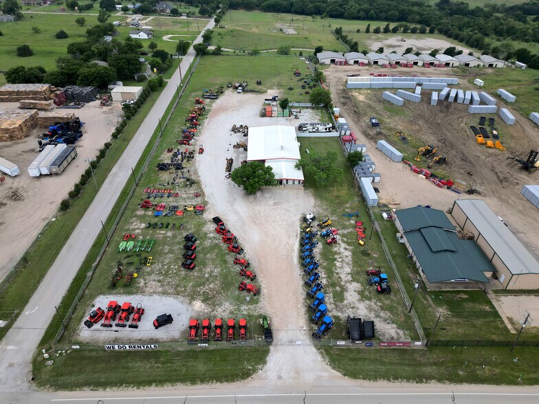 More Photos Of 3456 S Burleson Blvd, Alvarado Freestanding For Sale