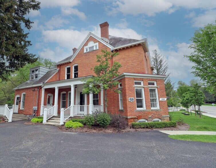 More Photos Of 32440 Franklin Rd, Franklin Office For Sale