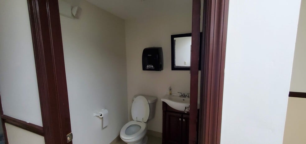 More Photos Of 1100 S State Road 7, Margate Medical For Sale