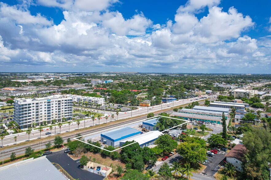 More Photos Of 621 NE 1st Ave, Pompano Beach Warehouse For Sale