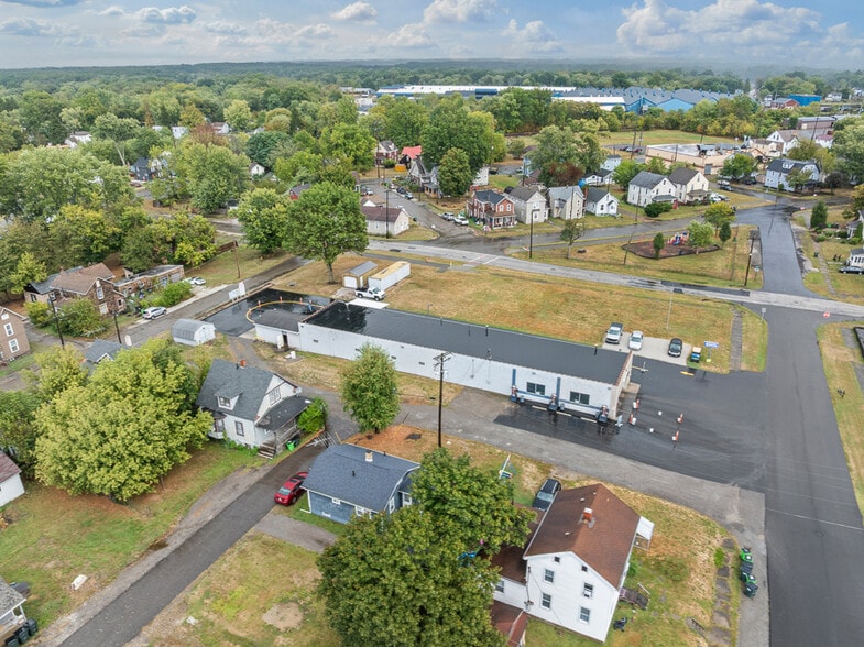 More Photos Of 44 E Harrison St, Alliance Carwash For Sale