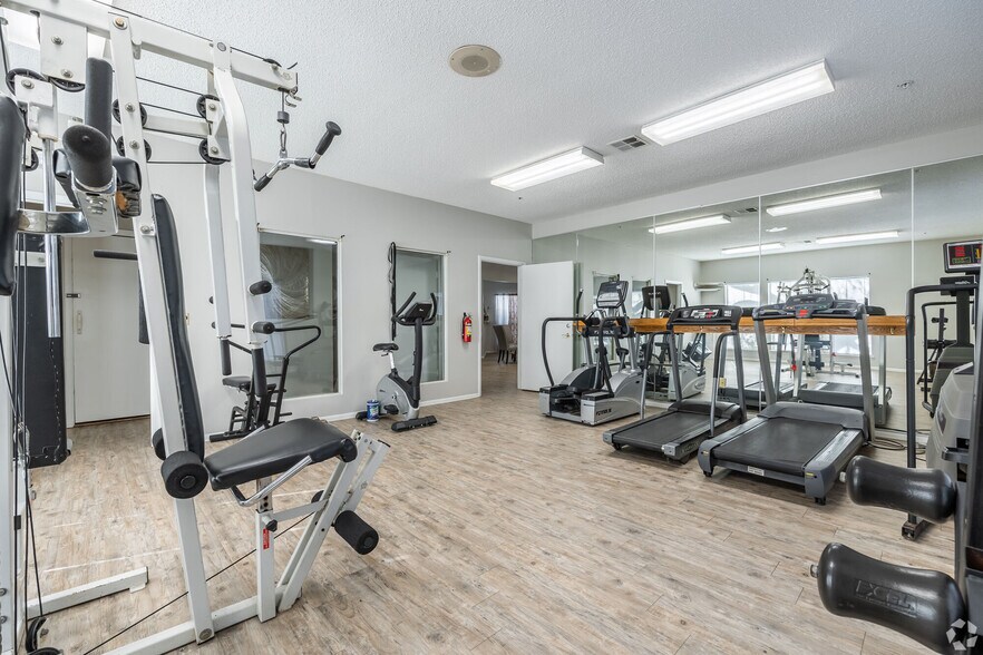 More Photos Of 5816 Covington Hwy, Decatur Apartments For Sale