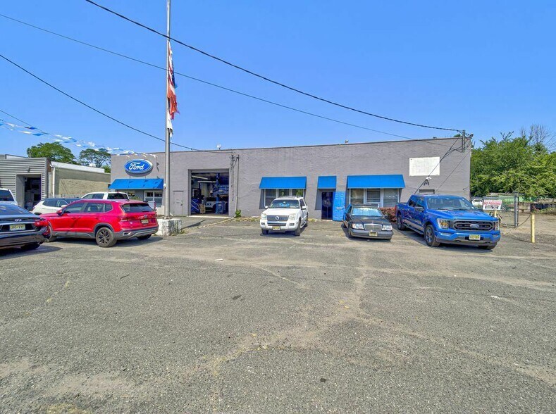 More Photos Of 2530 Springfield Ave, Vauxhall Land For Lease