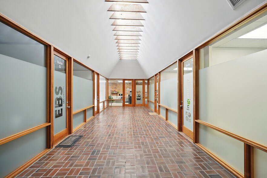 More Photos Of 220 E Forsyth St, Jacksonville Loft Creative Space For Lease