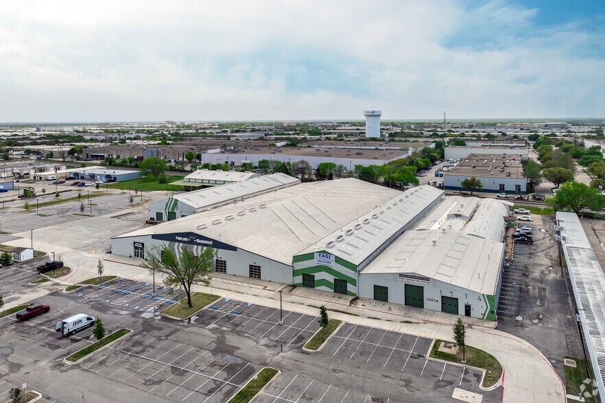 More Photos Of 1714 14th St, Plano Manufacturing For Lease