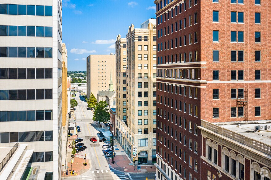 More Photos Of 501-521 S Boston Ave, Tulsa Office For Lease