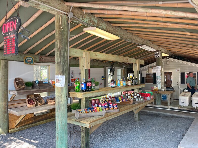 More Photos Of 2111 Sea Island Pky, Saint Helena Island General Retail For Sale