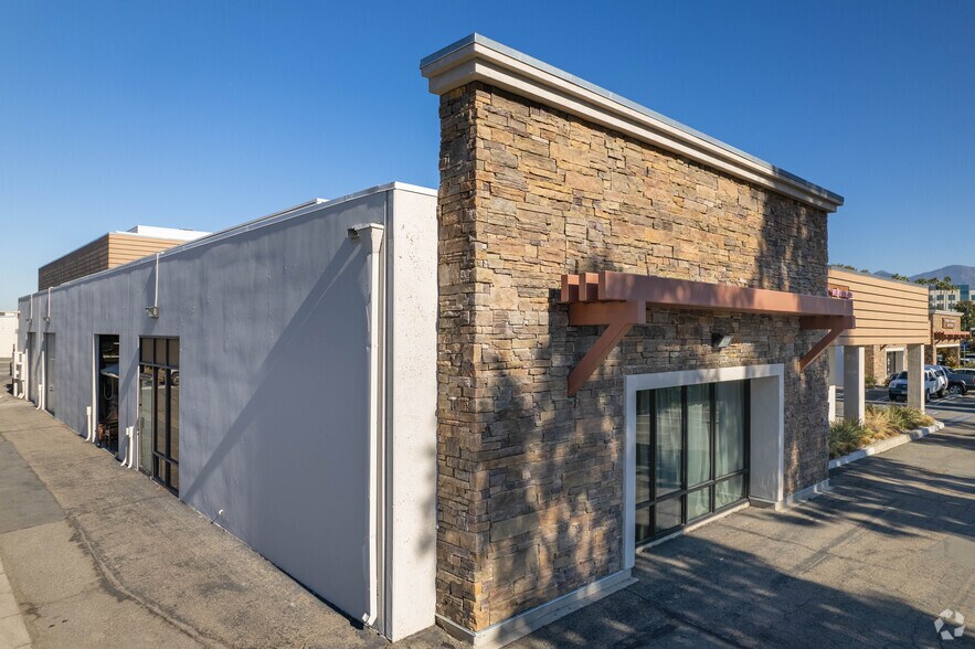 More Photos Of 24002 Via Fabricante, Mission Viejo Unknown For Lease