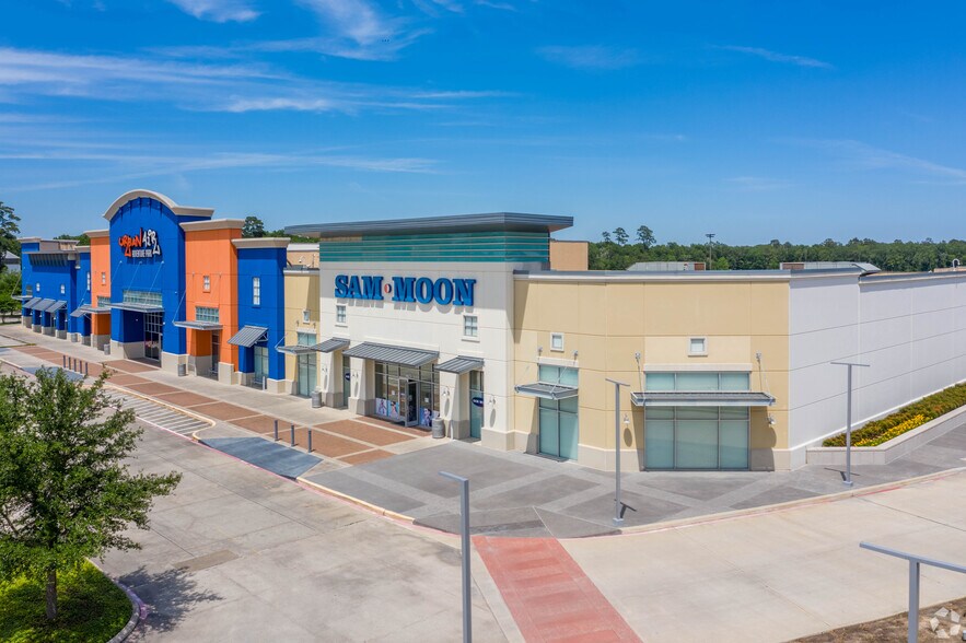 Primary Photo Of 17937-17945 I-45 S, Shenandoah Unknown For Lease