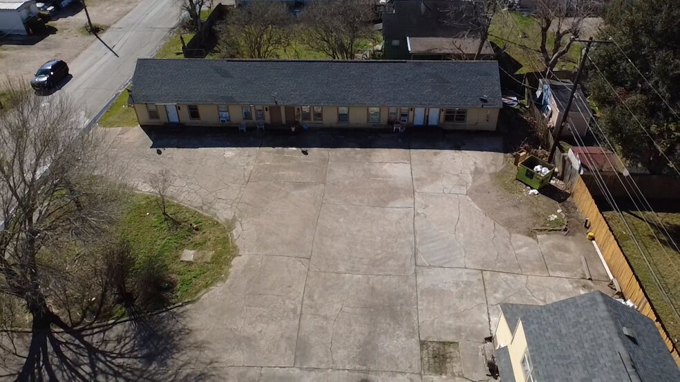 More Photos Of 1026 Miles St, Rosenberg Apartments For Sale