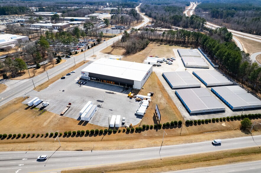 More Photos Of 803 S Eastern Blvd, Fayetteville Warehouse For Sale