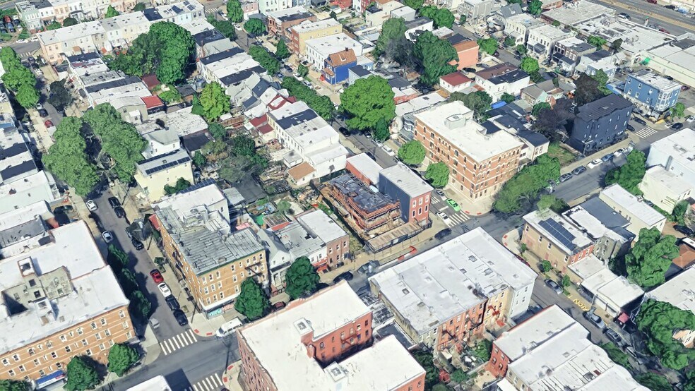 More Photos Of 360 Crescent St, Brooklyn Apartments For Sale