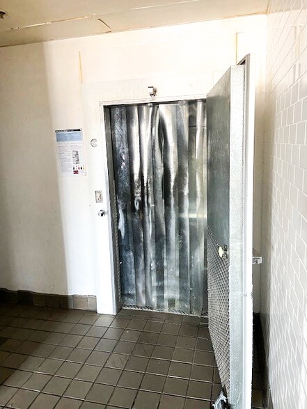 More Photos Of 20162-20240 US Highway 18, Apple Valley Unknown For Lease