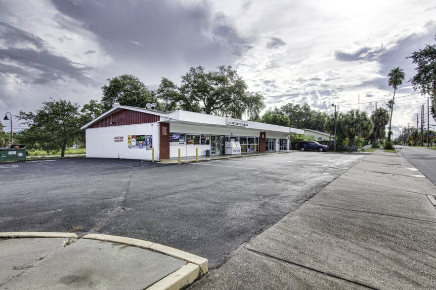 More Photos Of 701 N Fort Harrison Ave, Clearwater Freestanding For Sale