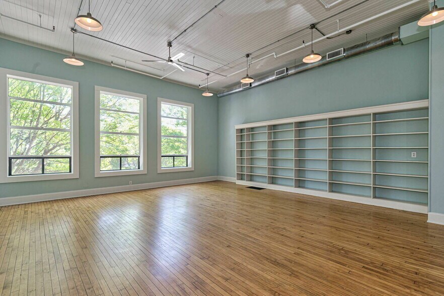 More Photos Of 1237 Broadway, Columbus Storefront For Sale