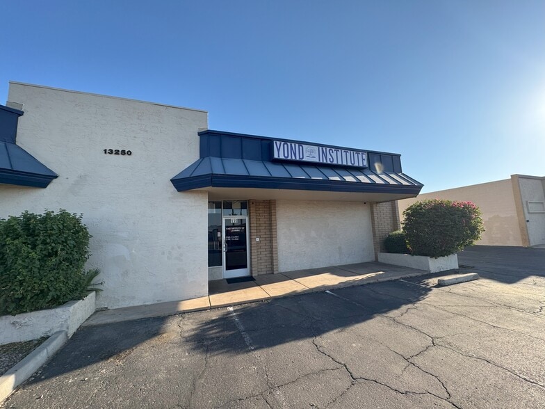 More Photos Of 13250 W Van Buren St, Goodyear Storefront Retail Office For Lease