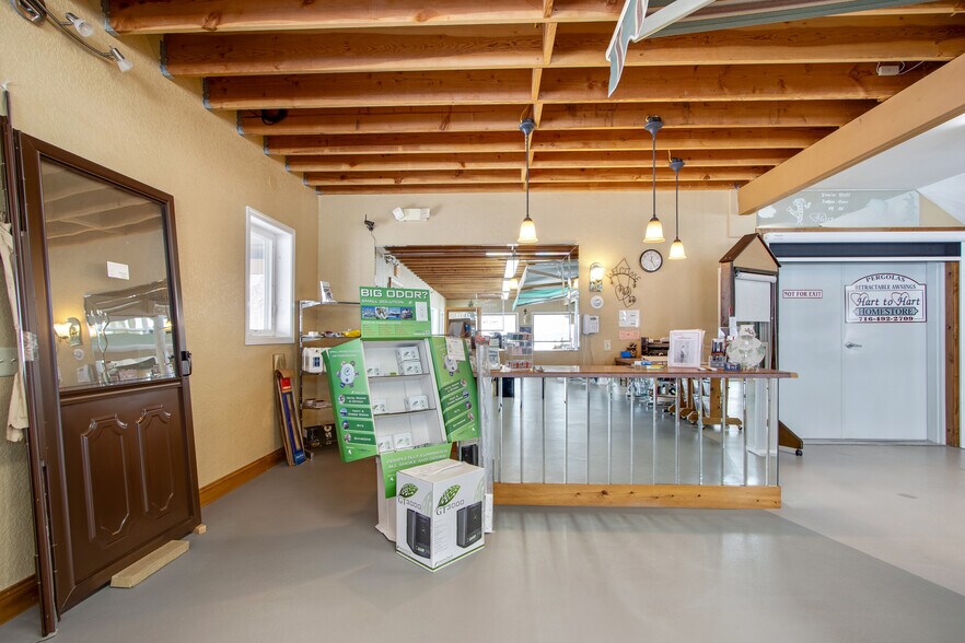 More Photos Of 13520 Currier Sardinia Rd, Chaffee Freestanding For Lease