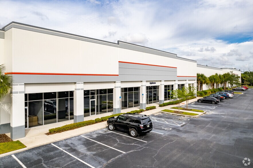 Primary Photo Of 7320 Kingspointe Pky, Orlando Distribution For Lease