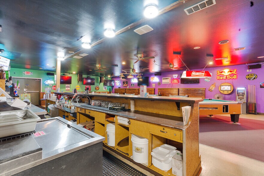 More Photos Of 335 E 3rd St, Lafayette Bar For Sale