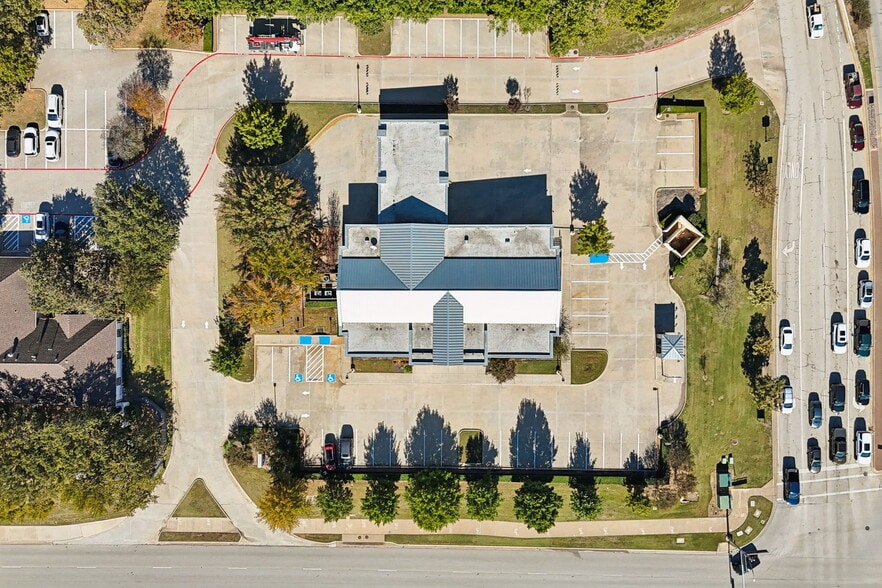 More Photos Of 1110 E Southlake Blvd, Southlake Bank For Sale