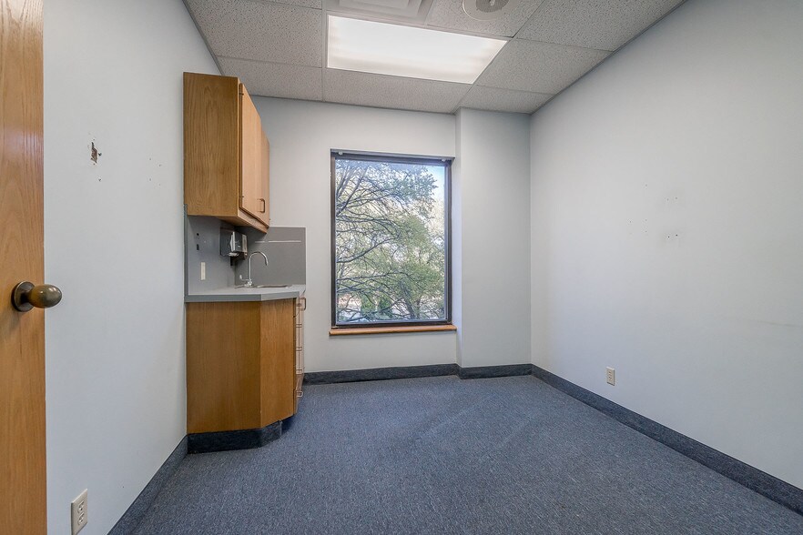 More Photos Of 1441 Redbud Blvd, McKinney Medical For Sale