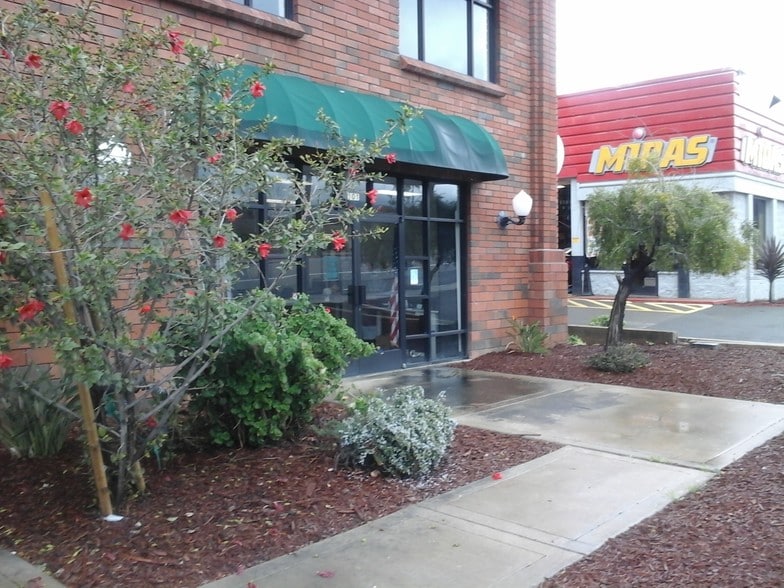 More Photos Of 3755 Washington Blvd, Fremont Office For Lease