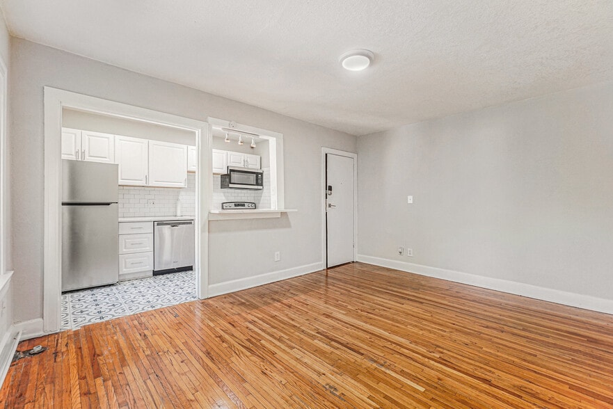 More Photos Of , Kansas City Multifamily For Sale