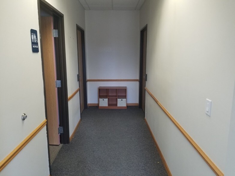 More Photos Of 3941 Traxler Ct, Bay City Office For Lease