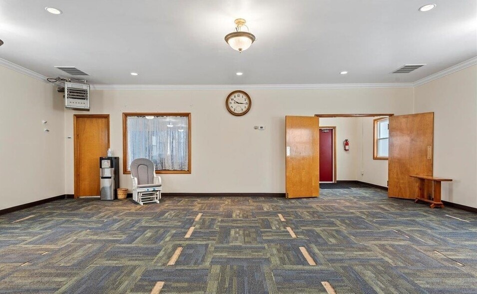 More Photos Of 110 W Main St, Pleasant Plains Religious Facility For Sale