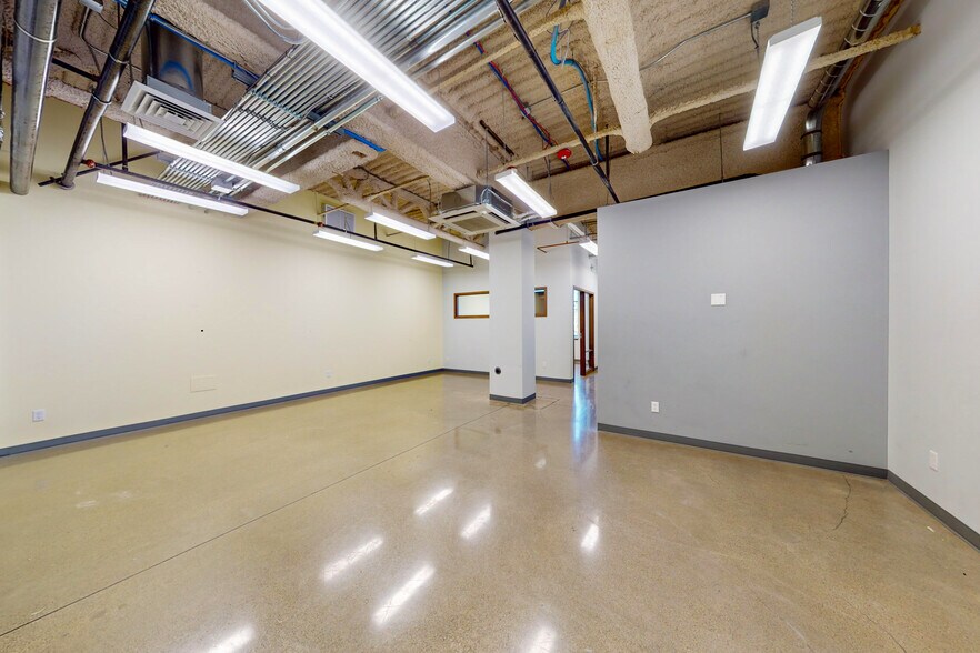 More Photos Of 1801 Bay NW dr, Olympia Office For Sale