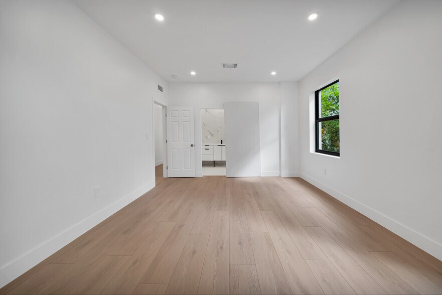 More Photos Of 1370 SW 5th St, Miami Apartments For Sale